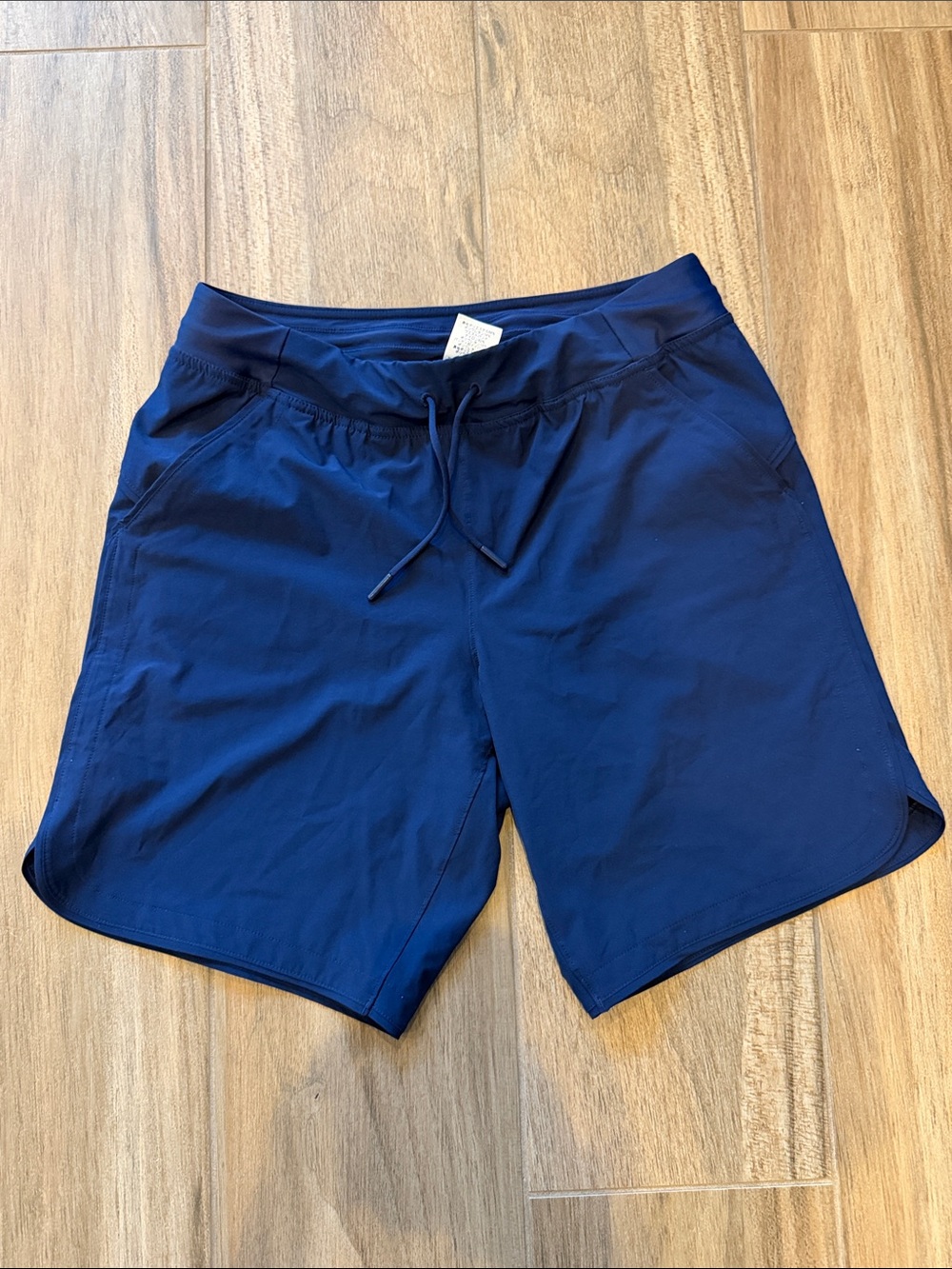 Lands’ End Navy Bermuda Swim 9” Board Drawstring Shorts. Lined. Women’s size 6.